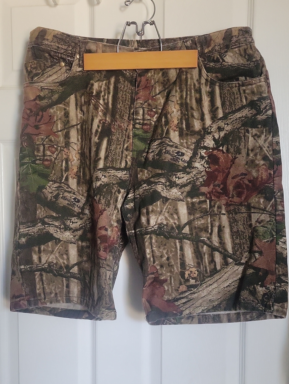 Guide Gear Mens Sz 36 Mossy Oak Break Up Infinity Camo Denim Shorts.